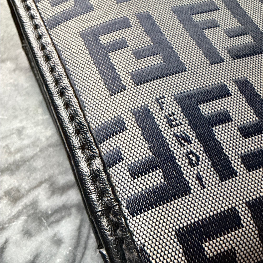 Fendi Monogram Black and White Wallet - Picture 4 of 10
